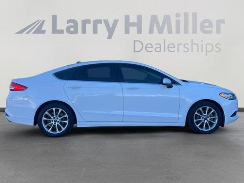 Oxford White 2017 Ford Fusion SE