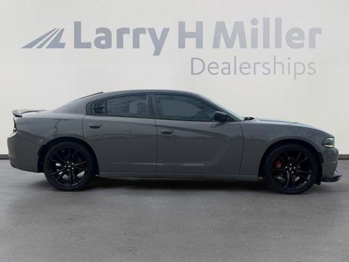 2017 Dodge Charger SE