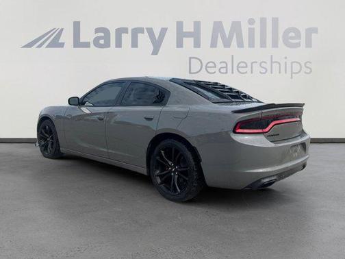 2017 Dodge Charger SE