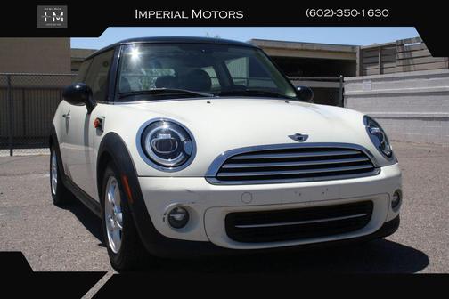 White 2013 MINI Hardtop Cooper