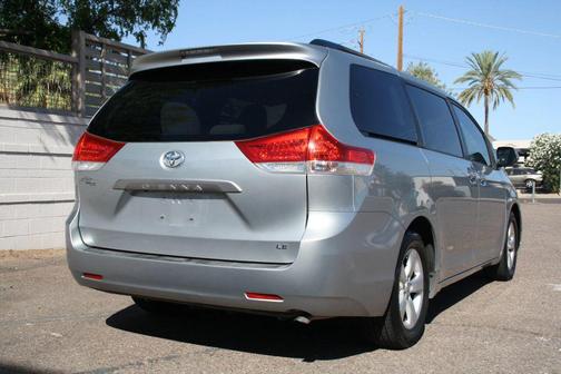 2014 Toyota Sienna LE