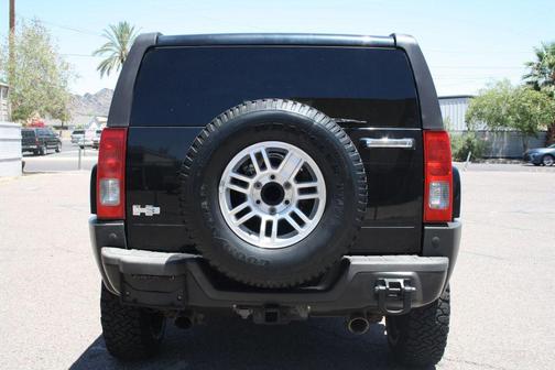 Black 2007 Hummer H3 Base