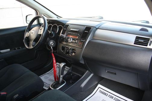 2012 Nissan Versa 1.8 S