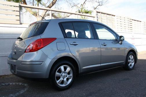 2012 Nissan Versa 1.8 S