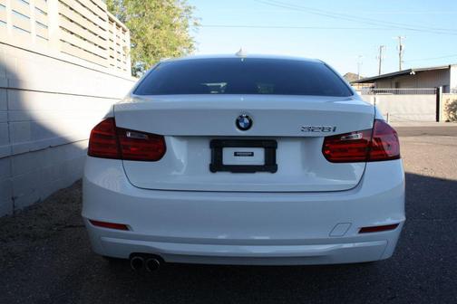 2015 BMW 328 328i Sedan 4D