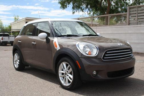 Brown 2013 MINI Countryman Cooper