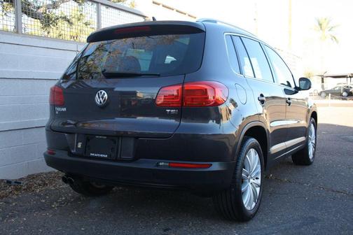 2016 Volkswagen Tiguan SE