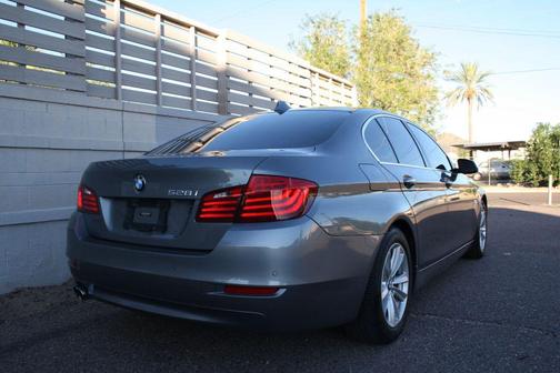 2014 BMW 528 528i Sedan 4D