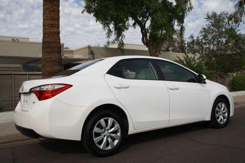 White 2014 Toyota Corolla LE