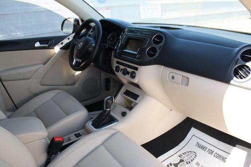 Black 2016 Volkswagen Tiguan S