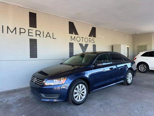 2014 Volkswagen Passat 2.5L Wolfsburg Edition