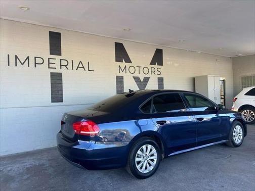 2014 Volkswagen Passat 2.5L Wolfsburg Edition