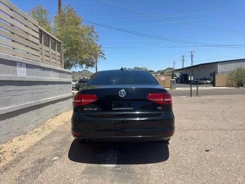 2015 Volkswagen Jetta 1.8T SE