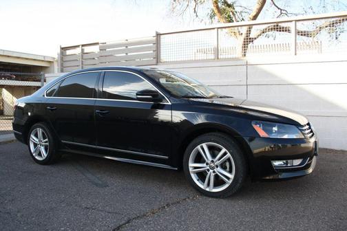 2014 Volkswagen Passat 1.8T Auto SEL Premium