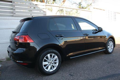 2016 Volkswagen Golf TSI 2-Door