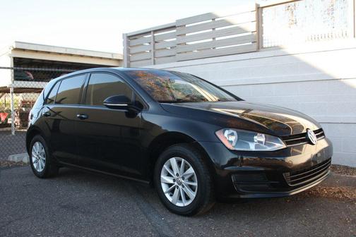 2016 Volkswagen Golf TSI 2-Door