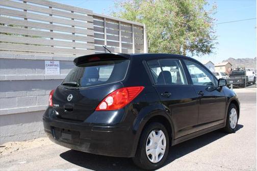 2011 Nissan Versa 1.8 S