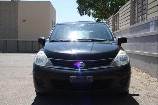 2011 Nissan Versa 1.8 S
