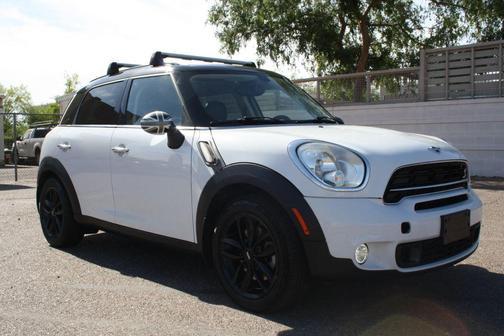 White 2015 MINI Countryman Cooper S