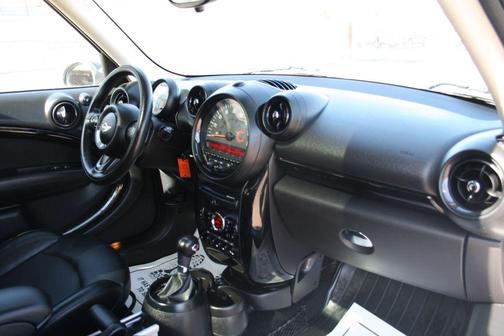 White 2015 MINI Countryman Cooper S