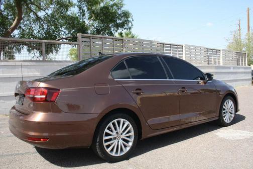 Brown 2016 Volkswagen Jetta 1.8T SEL