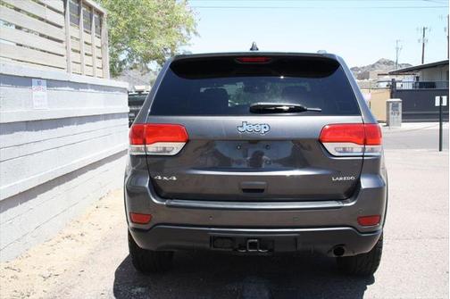 2016 Jeep Grand Cherokee Laredo