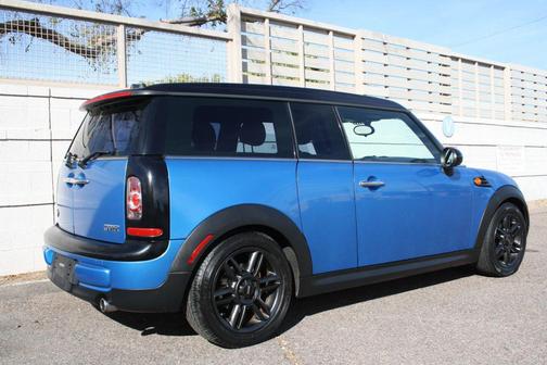 2011 MINI Cooper Clubman Base