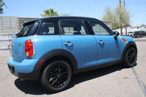 Blue 2016 MINI Countryman Cooper