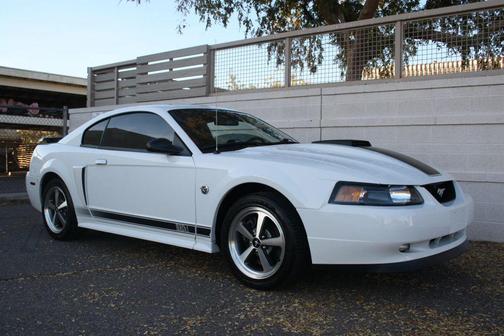 2004 Ford Mustang Mach I