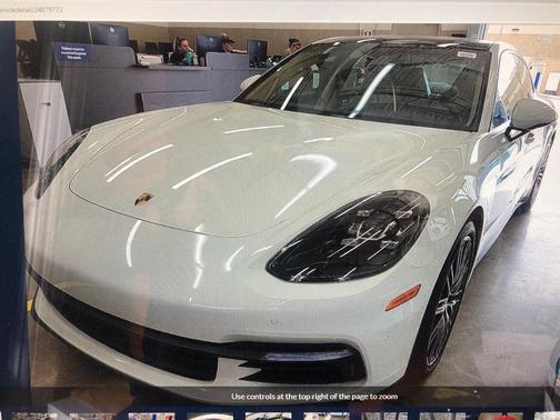 2017 Porsche Panamera 2