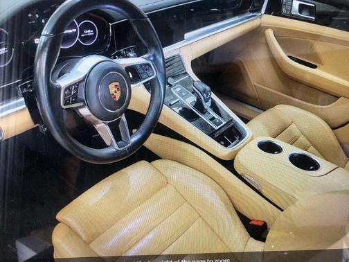 2017 Porsche Panamera 2