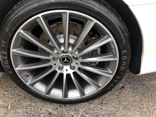 2015 Mercedes-Benz S-Class S550