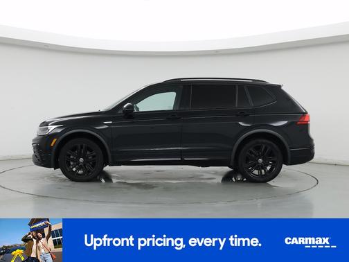 Black 2022 Volkswagen Tiguan SE R-Line Black