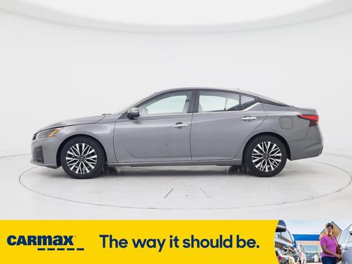 2023 Nissan Altima SV