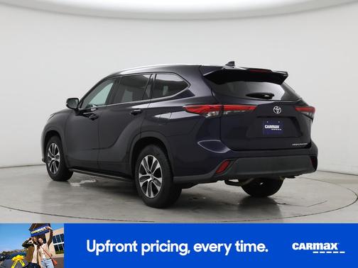 Blue 2020 Toyota Highlander XLE