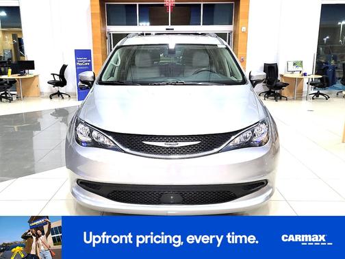 2021 Chrysler Voyager LXI