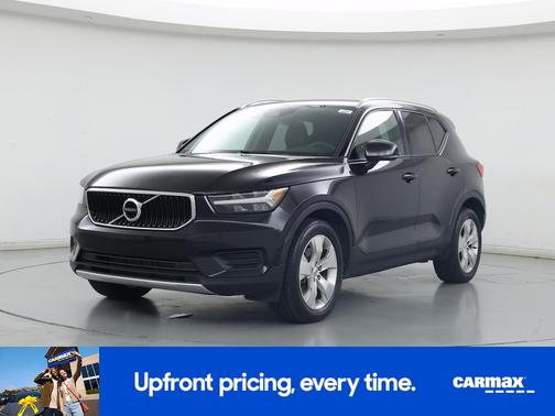 2019 Volvo XC40 T5 Momentum
