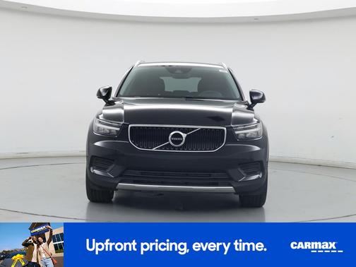 2019 Volvo XC40 T5 Momentum