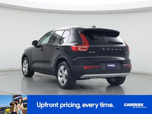 2019 Volvo XC40 T5 Momentum