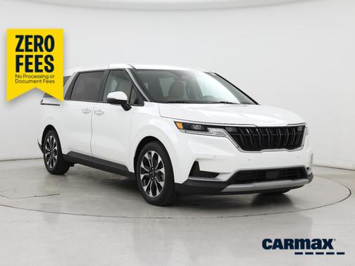White 2024 Kia Carnival EX
