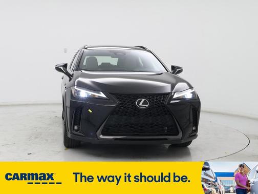 2025 Lexus UX 300h F-SPORT Handling
