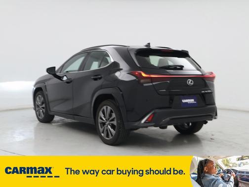 2025 Lexus UX 300h F-SPORT Handling