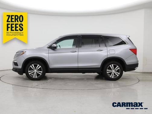 Silver 2018 Honda Pilot EX