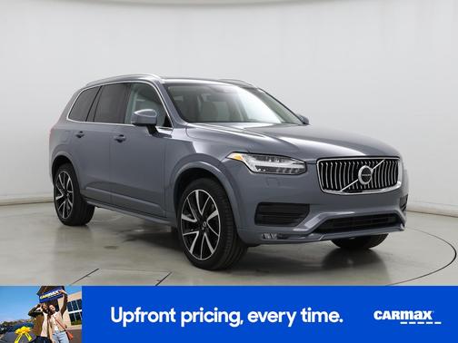 2022 Volvo XC90 T6 Momentum
