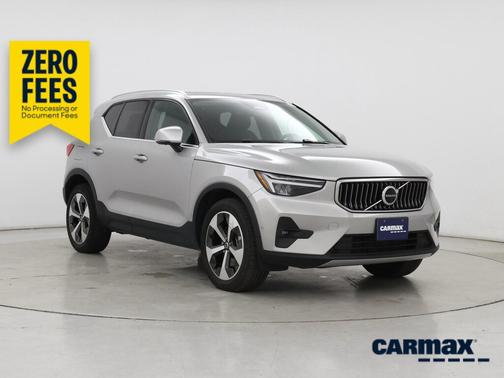 Gray 2023 Volvo XC40 B5 Plus Bright Theme