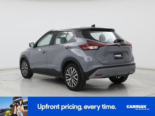 Gray 2024 Nissan Kicks SV
