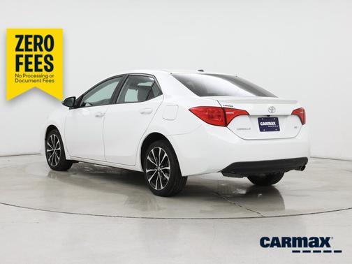 White 2017 Toyota Corolla SE