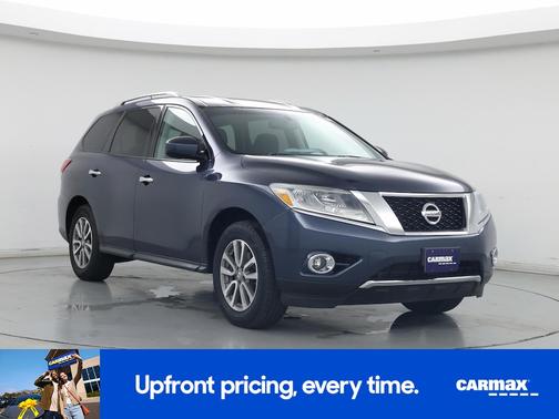 2016 Nissan Pathfinder SV