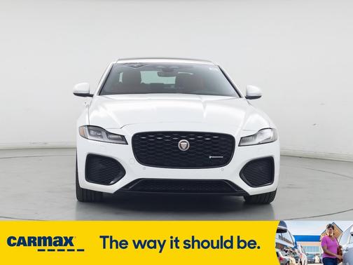 2022 Jaguar XF R-Dynamic SE