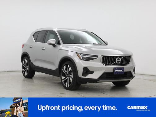 Gray 2024 Volvo XC40 B5 Plus Bright Theme